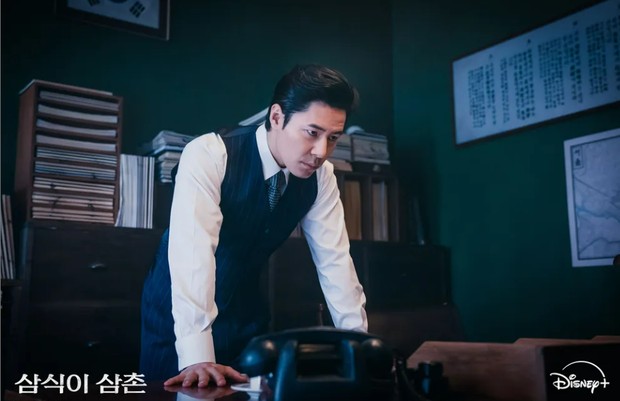 Lee Kyu Hyung di drama Uncle Samsik (2024)/Foto: Disney Plus