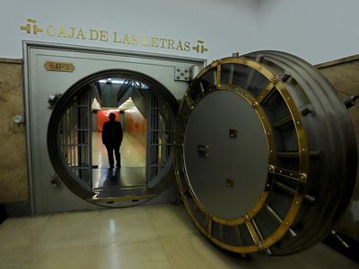 Mengintip Gudang Sastra di Bawah Tanah Kota Madrid