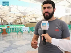 Pria Asal Prancis Jalan Kaki 8 Bulan Lewati 4 Musim untuk Umrah ke Makkah