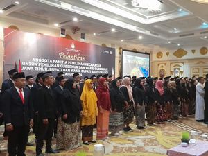 KPU Banyuwangi Lantik 125 PPK, 50 Persen Diisi Orang Baru KPU Banyuwangi Lantik 125 PPK, 50 Persen Diisi Orang Baru
