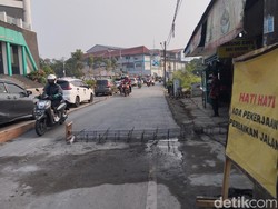 Jalan Depan City Gallery Tangsel Ditinggikan Usir Banjir, Ini Kata Warga