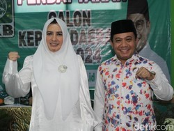 Fadia Arafiq Kembalikan Formulir Penjaringan Pilkada Pekalongan ke 2 Parpol