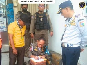 Pemprov Tertibkan 55 Jukir Liar di Sejumlah Minimarket di Jakarta