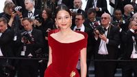 10 Gaya Glamor Artis di Red Carpet Cannes 2024, Ada Cinta Laura & Putri Marino