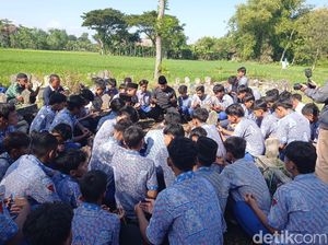 Pilu Hafiz Korban Ledakan Mercon Balon Udara di Ponorogo Meninggal Dunia Pilu Hafiz Korban Ledakan Mercon Balon Udara di Ponorogo Meninggal Dunia