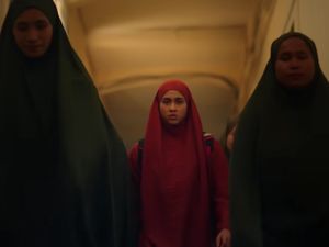 Sinopsis Film Tuhan Izinkan Aku Berdosa, Sudah Tayang di Netflix Sinopsis Film Tuhan Izinkan Aku Berdosa, Sudah Tayang di Netflix