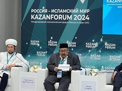 Gus Fahrur Bicara Peran MUI dalam Sertifikasi Halal di Kazan Forum 2024