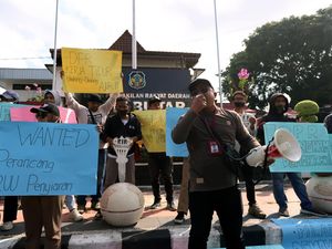 Aksi Wartawan Blitar Tolak RUU Penyiaran Aksi Wartawan Blitar Tolak RUU Penyiaran