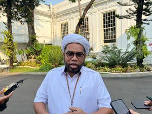 Ngabalin Tepis Ada Bagi-bagi Jabatan di Balik Timses Prabowo Jadi Komisaris BUMN Ngabalin Tepis Ada Bagi-bagi Jabatan di Balik Timses Prabowo Jadi Komisaris BUMN