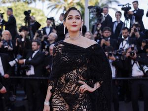 7 Gaya Seksi Araya Hargate Ratu Drama Thailand Pamer Underwear di Cannes