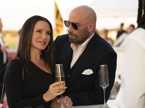 Cash Out, Pencuri Profesional yang Berusaha Kabur dari Penegak Hukum Cash Out, Pencuri Profesional yang Berusaha Kabur dari Penegak Hukum