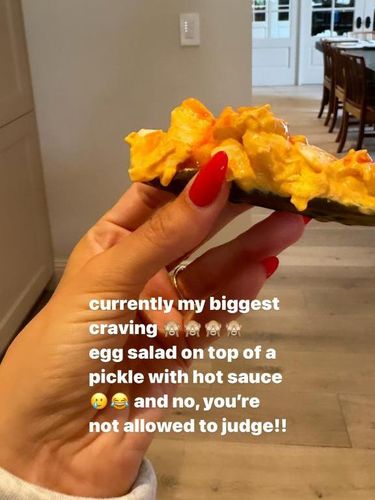 Hailey Bieber Hamil Anak Pertama, Ngidam Makanan Unik Ini