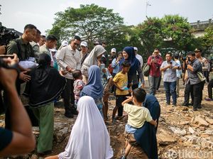 Syukur Warga Rawajati Akhirnya Dapat Ganti Rugi Normalisasi Ciliwung
