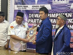 Jaya Baramuli Kembalikan Formulir Penjaringan Cabup Pinrang di 7 Parpol