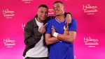 Momen Mbappe Jumpa Kembaran yang Lebih Tinggi