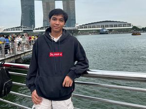 M Suraz Harfansyah Ingin Buat Channel YouTube Edukasi Usai Raih Nilai 100 Tes TOEFL IBT M Suraz Harfansyah Ingin Buat Channel YouTube Edukasi Usai Raih Nilai 100 Tes TOEFL IBT