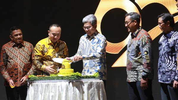 Momen Perayaan HUT Ke-65 Maybank Indonesia