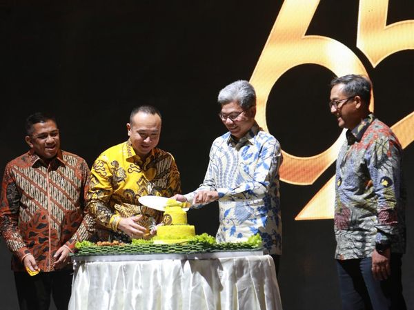 Momen Perayaan HUT Ke-65 Maybank Indonesia