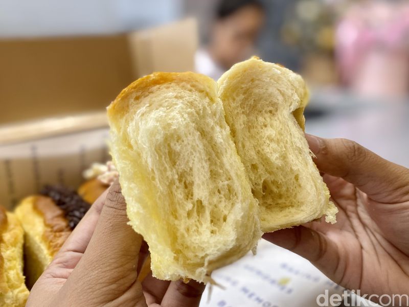 Lembut Harum Roti Sisir Buatan MasterChef yang Viral di Gading Serpong