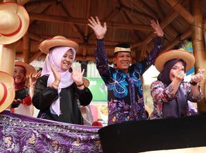 Pemkab Tangerang Meriahkan Pawai Mobil Hias Kriya & Budaya Dekranas 2024