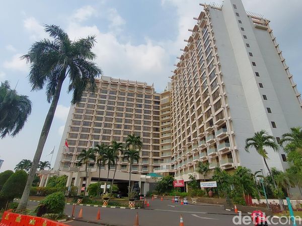 Kondisi Terkini Hotel Sultan yang Lagi Bertarung Lawan Negara