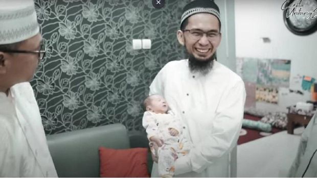 Rumah Ustaz Adi Hidayat