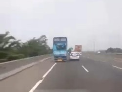 Viral Truk Dikejar-kejar Polisi di Tol Jatiasih, Begini Kejadiannya