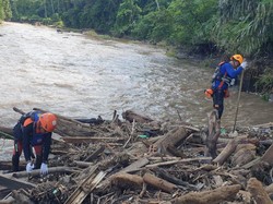 Tim SAR Masih Cari 14 Korban Banjir Bandang Sumbar yang Belum Ditemukan