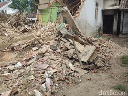 Heboh Anak di Malang Tega Robohkan Rumah Ibu Gegara Harta Gono-gini