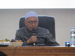 KH Muhaimin Asmuni Terpilih Sebagai Ketua Umum MUI Banyuwangi KH Muhaimin Asmuni Terpilih Sebagai Ketua Umum MUI Banyuwangi