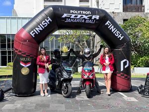 Touring Jakarta-Bali 1.333 Km, Motor Listrik Polytron Raih Rekor MURI
