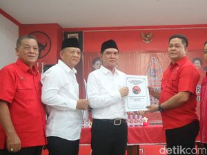 Gandeng Eks Sekda Jadi Wakil, Kades di Pati Daftar Pilkada Lewat PDIP Gandeng Eks Sekda Jadi Wakil, Kades di Pati Daftar Pilkada Lewat PDIP