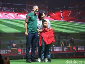 Halo Jakarta, Ryan Giggs di Sini Halo Jakarta, Ryan Giggs di Sini