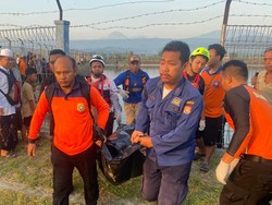 Terpeleset di Embung Desa Ringinarum Kendal, Remaja Tewas Tenggelam