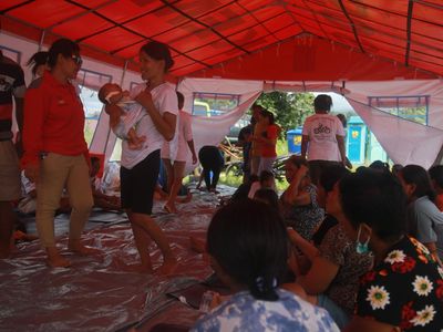 Warga Terdampak Erupsi Gunung Ibu Mulai Terkena ISPA