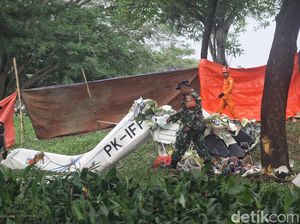 KNKT Sebut Pesawat Latih Jatuh di BSD Tak Punya Black Box KNKT Sebut Pesawat Latih Jatuh di BSD Tak Punya Black Box