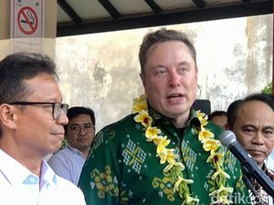 Elon Musk Beri Sinyal Investasi Starlink di Indonesia Elon Musk Beri Sinyal Investasi Starlink di Indonesia