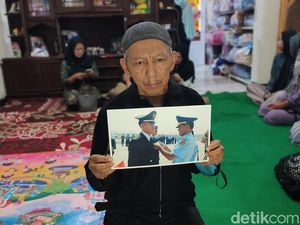 Duka Keluarga Korban Pesawat Latih Jatuh di BSD