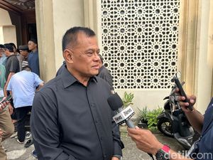 Gatot Nurmantyo Kenang Sosok Salim Said: Guru, Dosen, Arsip Hidup Gatot Nurmantyo Kenang Sosok Salim Said: Guru, Dosen, Arsip Hidup