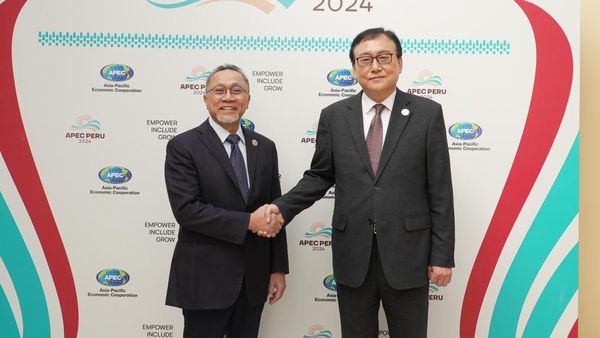 Momen Zulhas Ajak Korsel Investasi untuk Kendaraan Listrik dan IKN