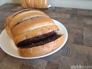 Roti Sisir Lembut dengan Resep Klasik Ini Ada di Gading Serpong!