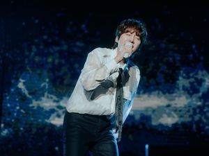 Video: Serba-serbi Konser COLORS Kyuhyun Super Junior di Jakarta Video: Serba-serbi Konser COLORS Kyuhyun Super Junior di Jakarta