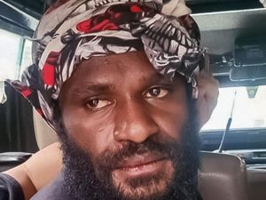 Tampang Anggota OPM Lupa Waker Pembakar Camp-Alat Berat di Puncak Papua Tampang Anggota OPM Lupa Waker Pembakar Camp-Alat Berat di Puncak Papua