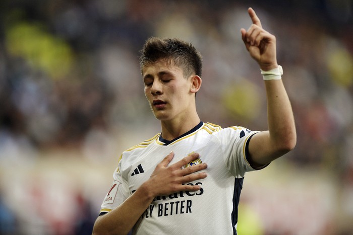 Soccer Football - LaLiga - Villarreal v Real Madrid - Estadio de la Ceramica, Villarreal, Spain - May 19, 2024 Real Madrids Arda Guler celebrates scoring their fourth goal REUTERS/Pablo Morano