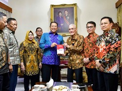 Bamsoet Terima Aspirasi Kajian Amandemen UUD 1945 Secara Menyeluruh