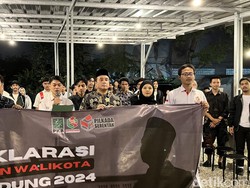 Mahasiswa Bandung Deklarasi Dukung Erwin Maju di Pilwalkot 2024