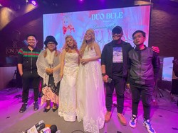 Terinspirasi Ratu, Vista Putri dan Febby Carol Bikin Duo Bule