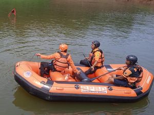 Kelelahan Berenang, Remaja Bogor Tewas Tenggelam di Situ Cimuleuit Kelelahan Berenang, Remaja Bogor Tewas Tenggelam di Situ Cimuleuit