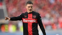 Man City juga mengincar beberapa pemain baru. Pep Guardiola minta City datangkan Florian Wirtz dari Bayer Leverkusen (Getty Images)