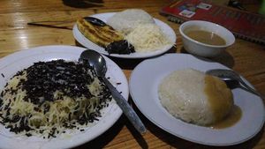 Lembut Gurih! 20 Ketan Susu Mulai Rp 5.000 Ada di Sini!